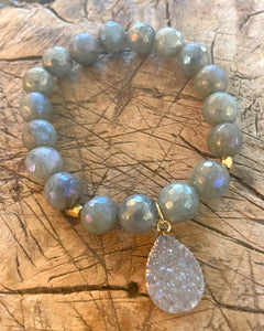 simply beautiful - Teardrop Druzy Focal with Labradorite Bracelet