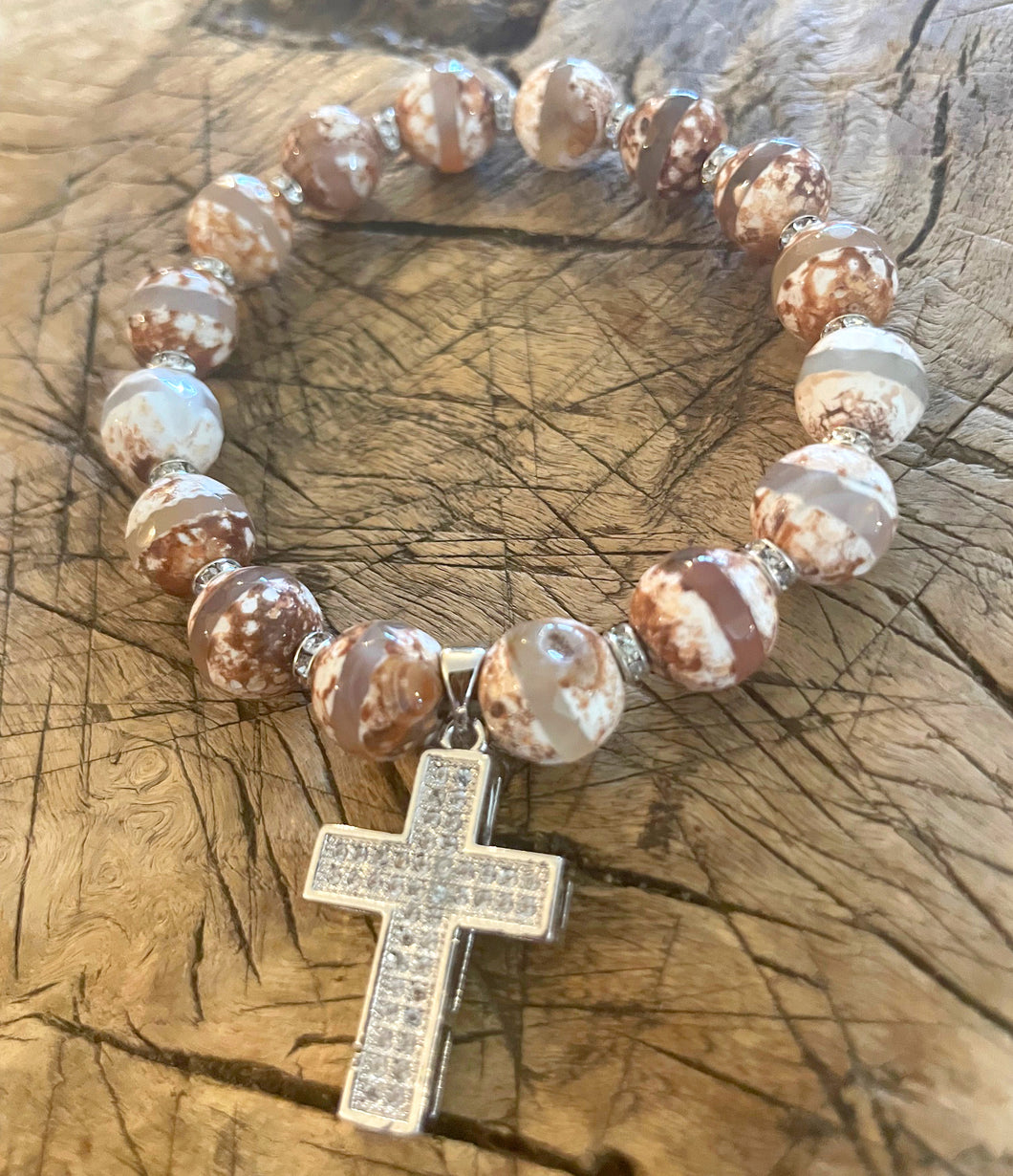 simply beautiful - Beautiful Cross pendent with DZI Bracelet