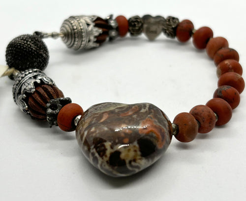 BEAUTIFUL SOUL - HAND-CARVED BROWN AGATE HEART - BRACELET