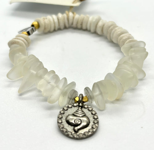 BEAUTIFUL SOUL - SEA SHELL CHARM WITH VINTAGE MATTE GLASS - BRACELET