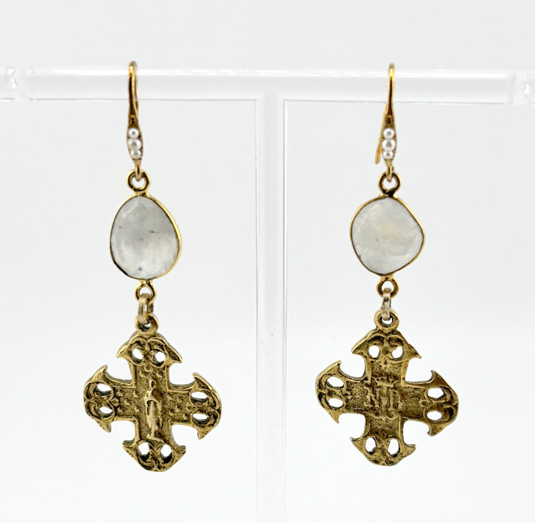 BEAUTIFUL SOUL - GORGEOUS PEARL & MOONSTONE - EARRINGS