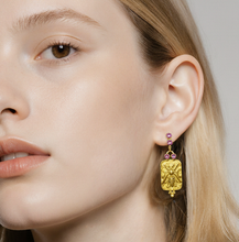 BEAUTIFUL SOUL - GOLD BEE WITH PINK CRYSTAL DROP - EARRINGS