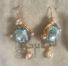 BEAUTIFUL SOUL - CLEAR CRYSTAL AND PEARLS - EARRINGS