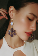 BEAUTIFUL SOUL - AMETHYST FLOWER SET IN 18K GOLD - EARRINGS