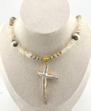 BEAUTIFUL SOUL - GORGEOUS CROSS PEARL - SHORT NECKLACE