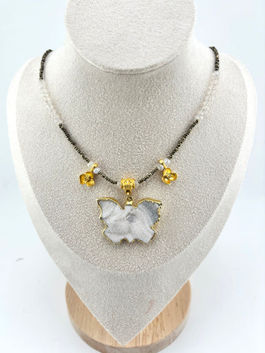 BEAUTIFUL SOUL - CHARMING DRUZY BUTTERFLY - SHORT NECKLACE