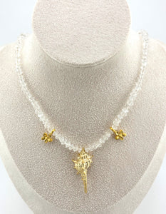 BEAUTIFUL SOUL - ENCHANTED GOLD SHELL - SHORT NECKLACE