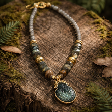 BEAUTIFUL SOUL - LABRADORITE PINEAPPLE - SHORT NECKLACE