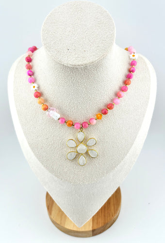 BEAUTIFUL SOUL - MOONSTONE FLOWER- SHORT NECKLACE