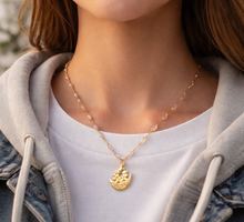 BEAUTIFUL SOUL - MOON & STAR - SHORT NECKLACE