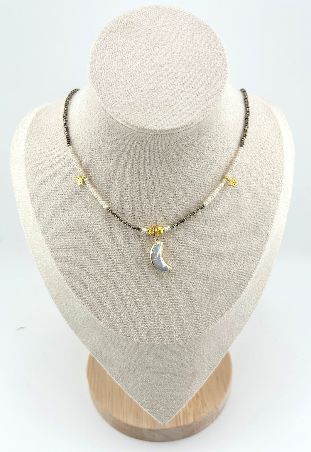 BEAUTIFUL SOUL - BEAUTIFUL PEARL MOON - SHORT NECKLACE