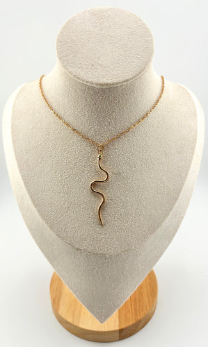 simply beautiful - 14K Gold Snake Pendent