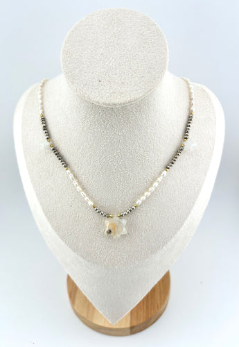 BEAUTIFUL SOUL - SOLAR QUARTZ STAR & MOONSTONE - SHORT NECKLACE - SOLD