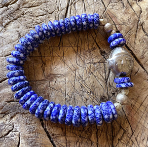 simply beautiful - Ethiopian Focal bracelet with recycled glass-Blue & white