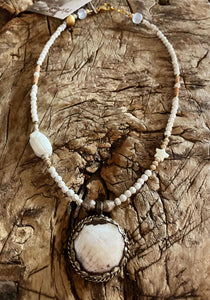 Beautiful Soul - Vintage Conch & White Turquoise - Short Necklace